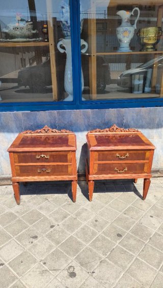Mesitas de noche auxiliares de madera 640513971