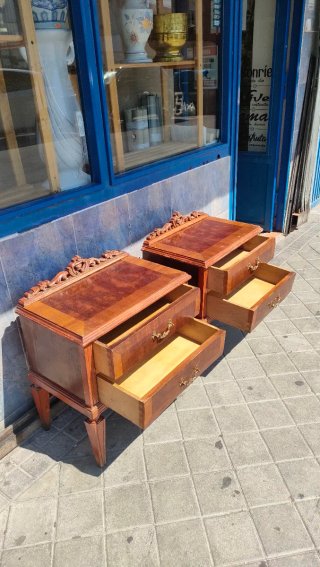 Mesitas de noche auxiliares de madera 640513971
