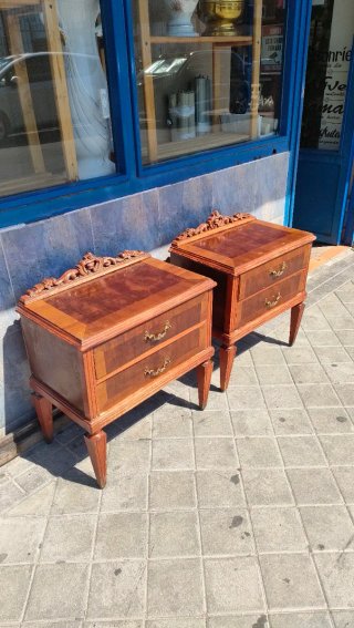 Mesitas de noche auxiliares de madera 640513971