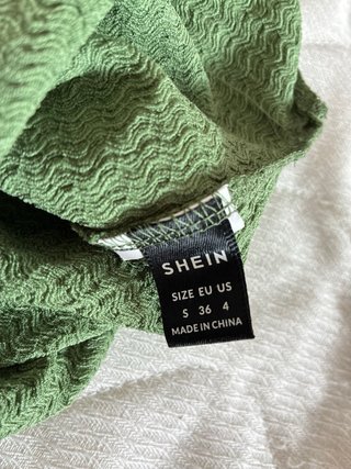 Vestido verde Shein con lazo