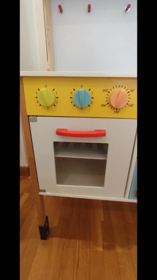 Cocinita de madera infantil