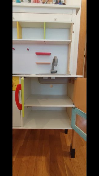 Cocinita de madera infantil