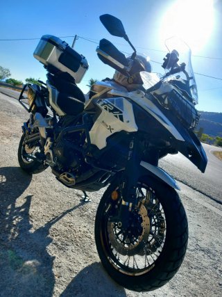 Moto Trail Benelli TRK 502X 2023. Garantía oficial