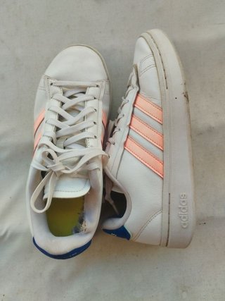 zapatillas Adidas y puma
