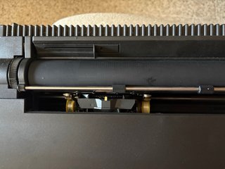 Máquina de escribir electrónica Olivetti ET compac