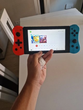 Nintendo Switch Rojo y Azul