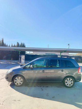 Opel Zafira 2012