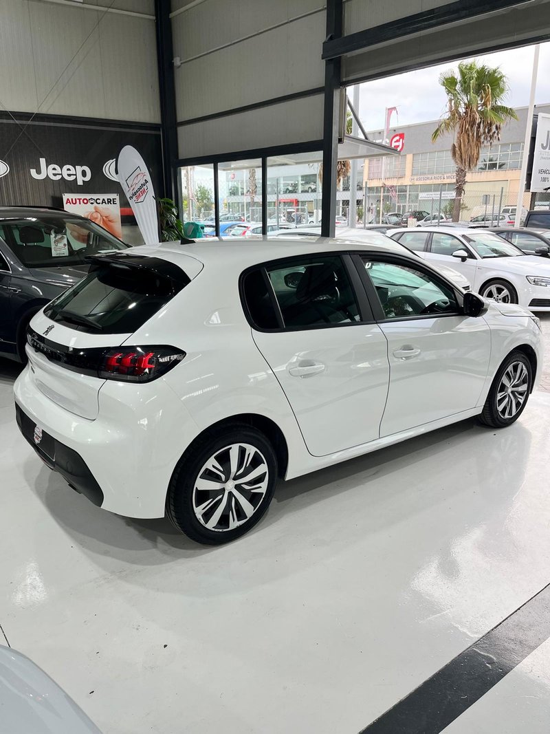 Peugeot 208 2021, foto 3