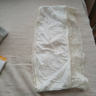 Top fiesta encaje blanco lentejuelas