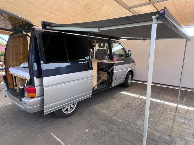 Volkswagen Caravelle 1991 - foto 1