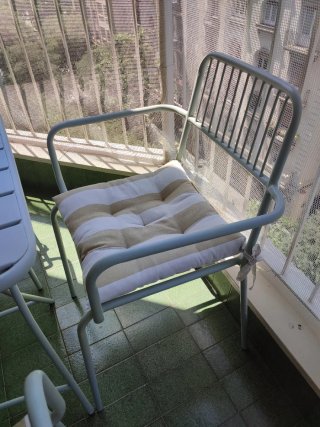 Mesa Plegable Jardín + 3 sillas SKLUM 60x60cm