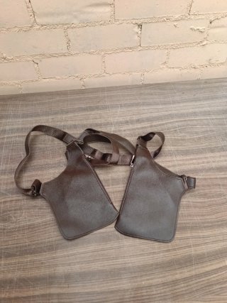 Chaleco Portaobjetos Estilo Holster Marrón
