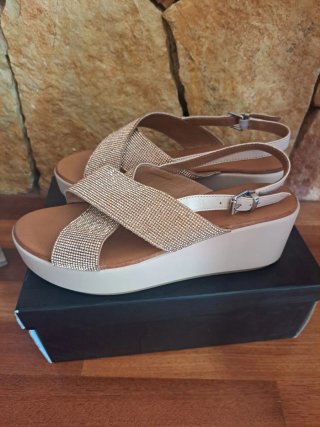 Sandalias Inuovo N41 sin estrenar