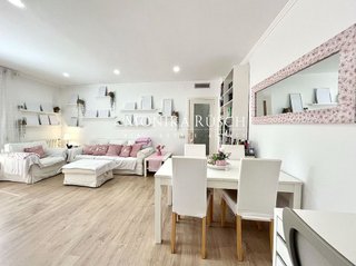 Piso en venta en Can Roca-Muntanyeta en Castelldefels
