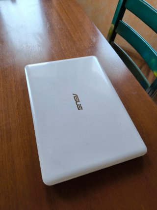 Notebook ASUS X402N Bianco