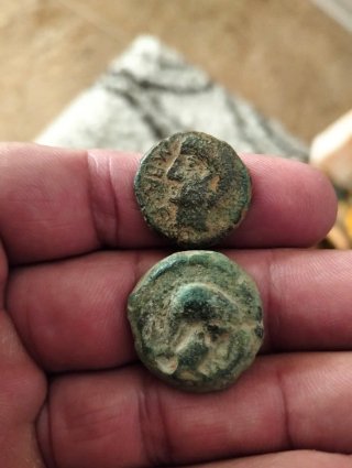 Lote 2 Monedas Antiguas Bronce