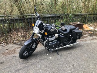 Royal Enfield Super Meteor 650 Astral Black