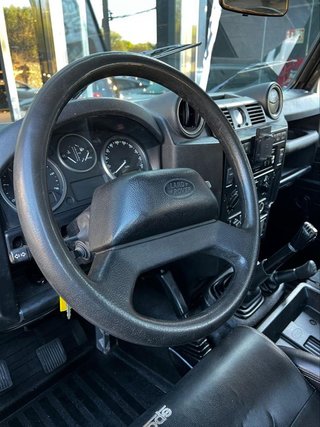 LAND-ROVER Defender 90 SW E
