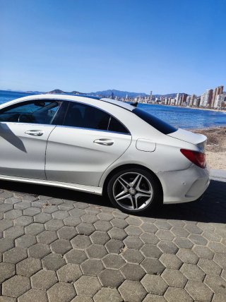 Mercedes-Benz cla 200 2015