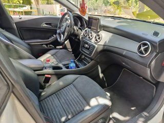 Mercedes-Benz cla 200 2015