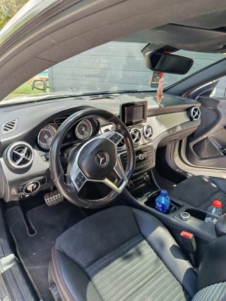 Mercedes-Benz cla 200 2015