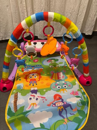 Gimnasio actividades pataditas Piccolo Toys
