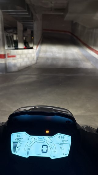 Piaggio Madley S 125 Gris Tiene tan solo 1000km