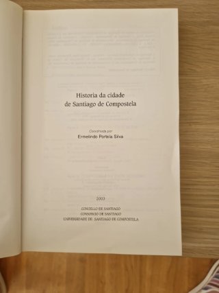 Libro historia da cidade de santiago de compost