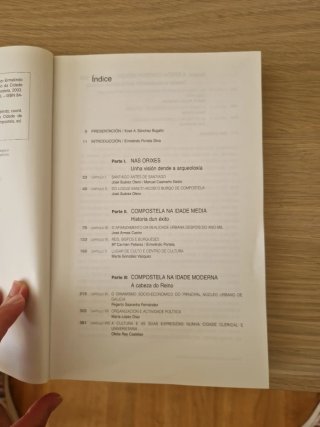 Libro  historia da cidade de santiago de compost