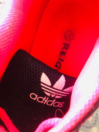 Adidas negras/rosas talla 37