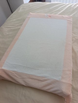Cambiador de bebé blanco