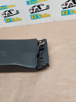 RECUBRIMIENTO PILAR DERECHO RENAULT SCENIC IV