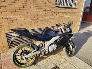 Derbi GPR 125 Sportbike Negra