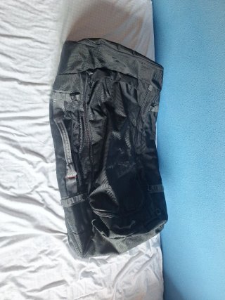 Petate REDCAMP 120L Negro con Ruedas
