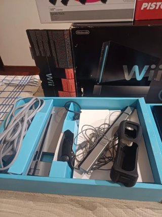 Nintendo Wii + Accesorios Wii Sports