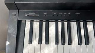 Piano digital Yamaha Clavinova CLP-300