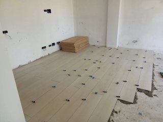 Profesional de solados y alicatados