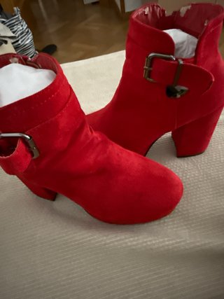 Botines rojos Marquíz
