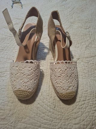 Zapatillas esparto blancas y beige