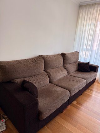 Sofá chaise longue marrón oscuro