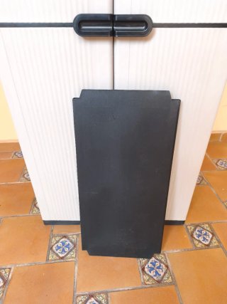 Armario resina beige y negro