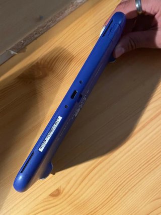 Consola portátil Nintendo Switch Lite en color azu