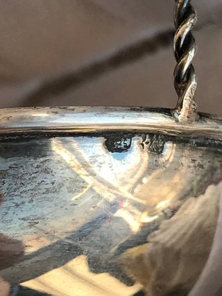 Cesta Plata Ley + Regalo