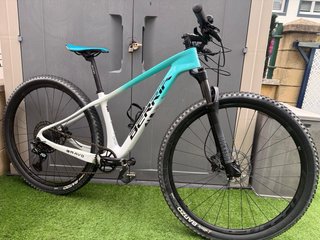 Bicicleta MTB con telaio in carbonio BERRIA BRAVO Taglia S