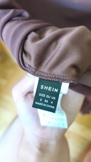 Vestido marrón manga larga
