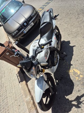 Moto Keeway RKS 125cc Blanca