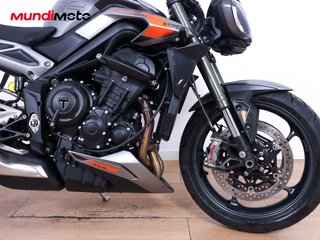TRIUMPH STREET TRIPLE 765 RS