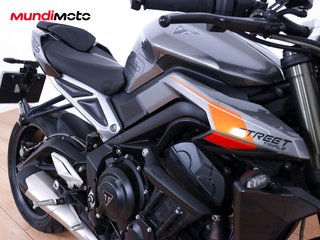 TRIUMPH STREET TRIPLE 765 RS