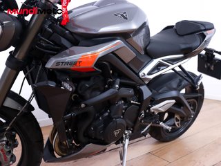TRIUMPH STREET TRIPLE 765 RS