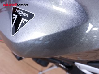 TRIUMPH STREET TRIPLE 765 RS